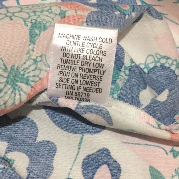 Flutter & Kick Maternity Button Down Blouse w/Belt - Picture 8 of 8